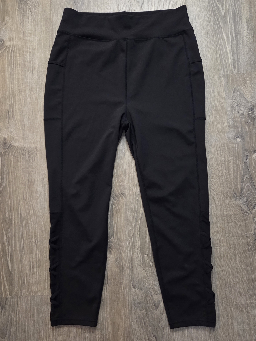 POP Fit Black High Waisted Criss Cross Mesh Pocket Leggings 3XL Plus Size NWOT